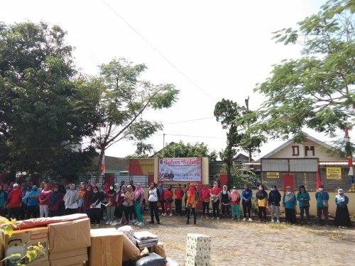 Jalan sehat bersama Forkompimcam dalam Rangka meperingati Hari Jadi ke-218 Kabupaten Klaten, Jumat 15 Juli 2022