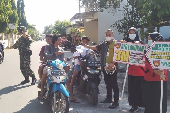 Operasi penegakan yustisi penggunaan masker di Depan Kantor Kec Wonosari, 27 Mei 2021