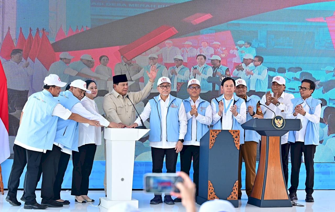 Presiden Prabowo  Resmikan 80.081 Kopdes Merah Putih di Desa Bentangan, Wonosari, Klaten
